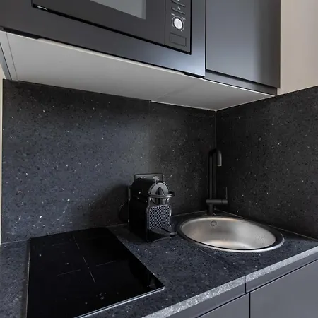 Comfortable - 2p - Sentier Apartment